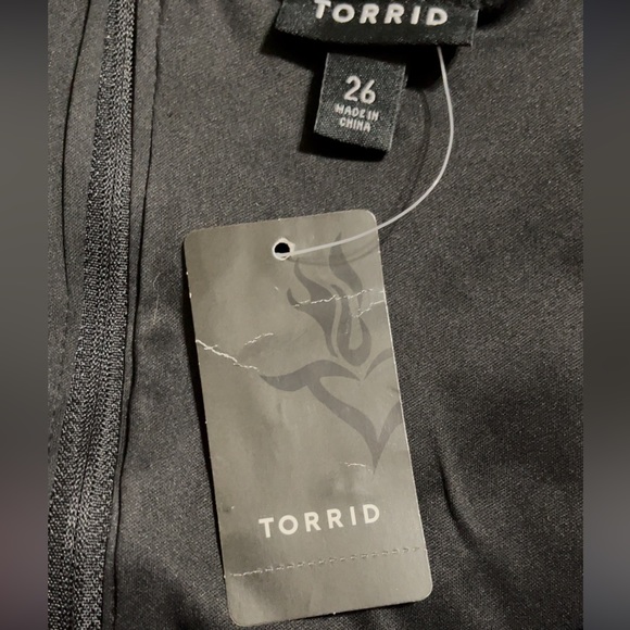 Torrid Black and Pink Floral Dress - Picture 4 of 16